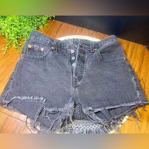 Levi’s Button Up Frayed Hem Black Denim Jean‎ Shorts